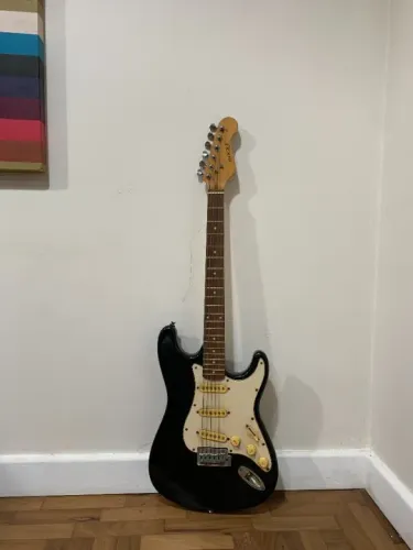 Guitarra Stratocaster Sx Sst57 Preta