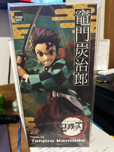 Action Figure Tanjiro Kamado - Threezero - 1/6