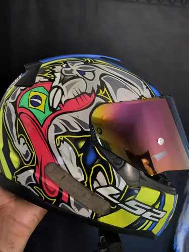 Capacete ls2 modelo alex barros muito conservado 