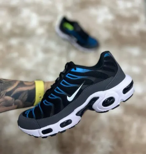 Tênis Nike Air Max Plus Masculino Preto