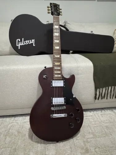 Gibson Les Paul Studio 2008 - USA (ñ Fender, Ibanez, Jackson) - Usada