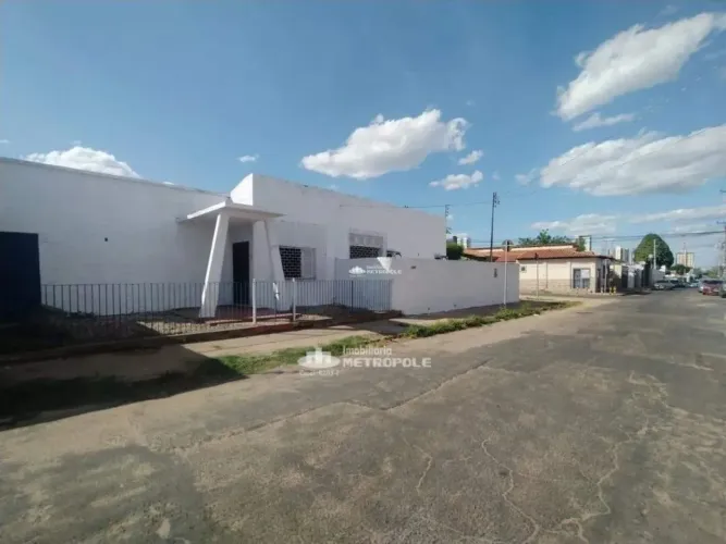 Casa Residencial à venda, 5 quartos, 1 suíte, PIÇARRA - Teresina/PI