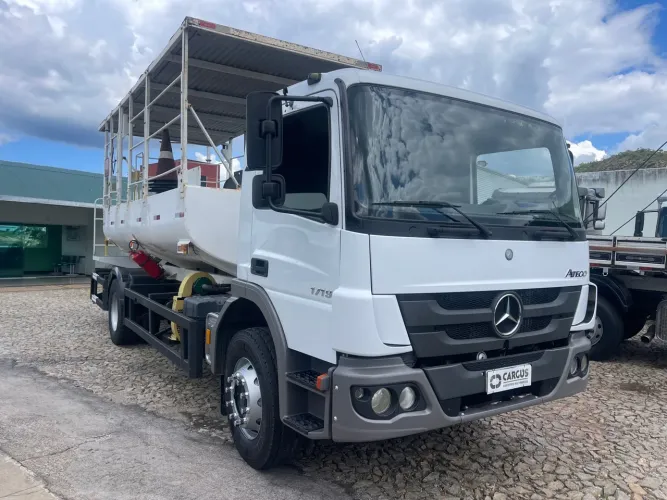 Atego 1719 2020 Comboio