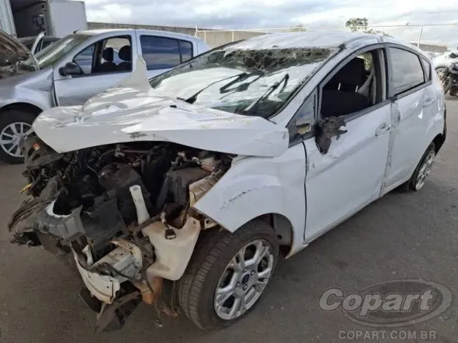 SUCATA FORD Fiesta SE 1.5 16V Sigma - 2015