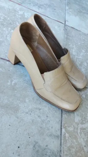 Sapatos Femininos Bege Clássicos