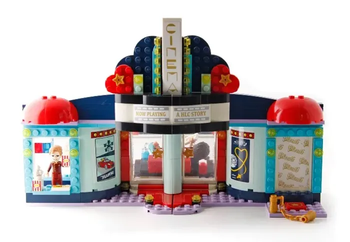Lego Friends - Cinema De Heartlake City - Já Montado (Usado)