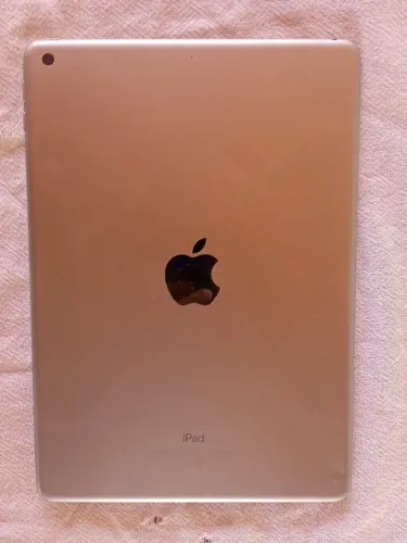 Vende-se IPAD 5 geração 32gb