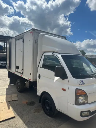 Hyundai /HR HDB com baú