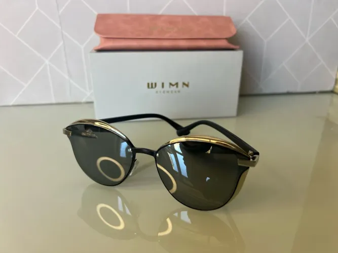 Óculos de Sol Feminino Elegante - Novo!