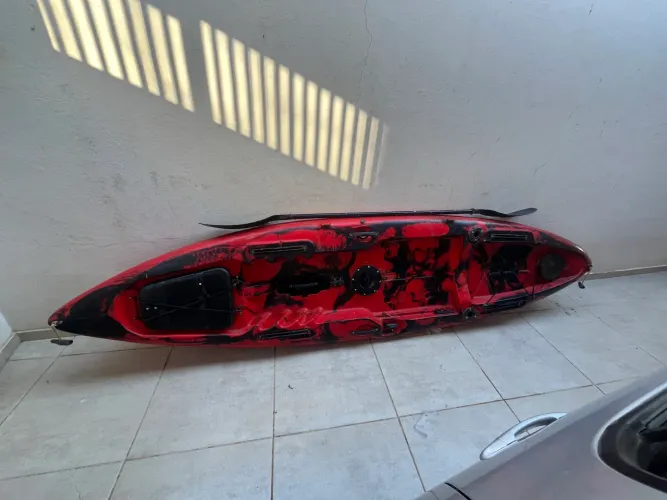 Caiaque falcom a pedal 