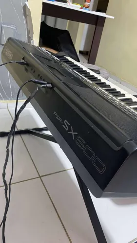 Teclado Yamaha SX600