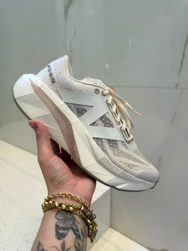 New Balance Fuelcell