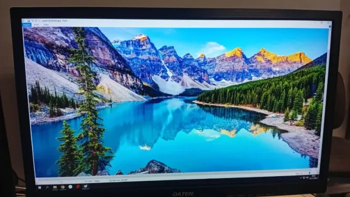 Monitor daten 22 polegada