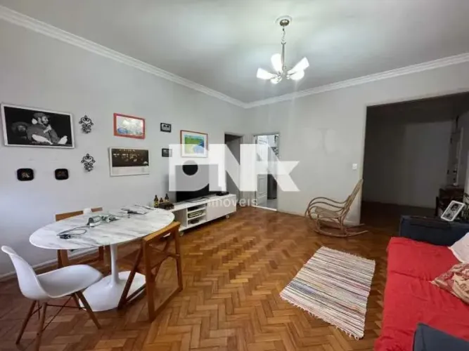 Apartamento - / Residencial / Copacabana
