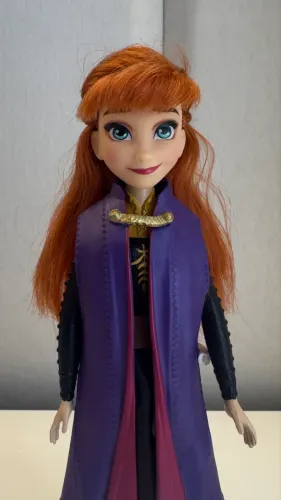 Boneca Frozen 2 - Anna Disney