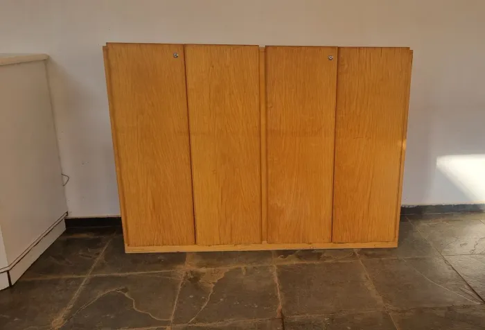 Armário Aéreo para Quarto ou Escritorio De Madeira
