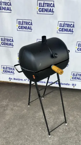 CHURRASQUEIRA FERRO BAFO PÉ ALTO