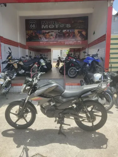 Yamaha Fazer 150.  Ano:2021.  Km:60.000.   R$:14.900