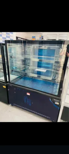 A. Vitrines Refrigeradas vidro duplo aquecido 1mtVenancio