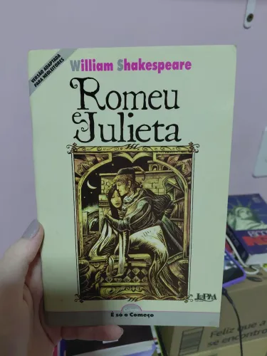 Livro Romeu e Julieta