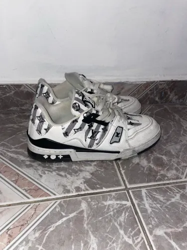 Tênis Louis Vuitton