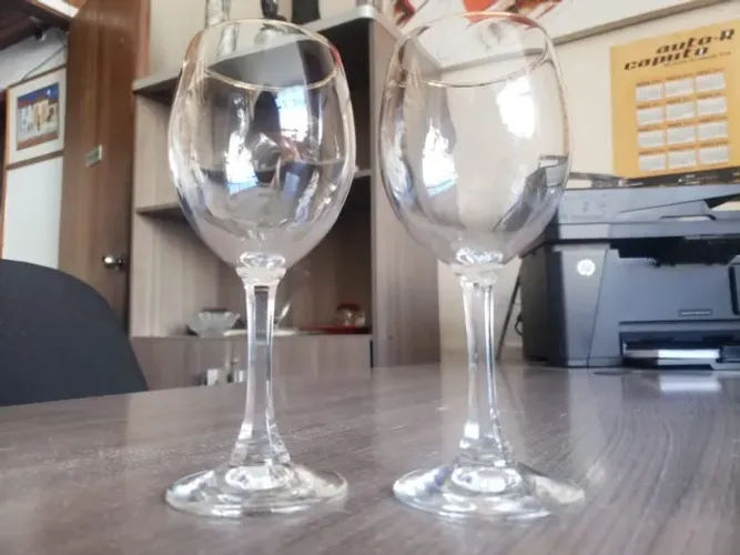 CONJUNTO DE 2 TAÇA CRISTAL COM BORDA DOURADA 80,00