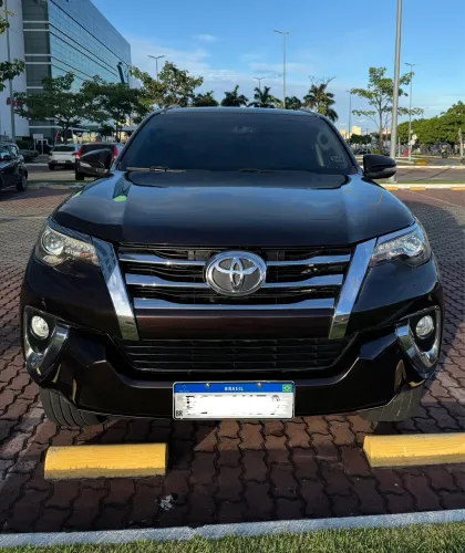 Toyota Hilux SW4 SRX 4X4 2.8 TDI 16V Dies. Aut. 2017