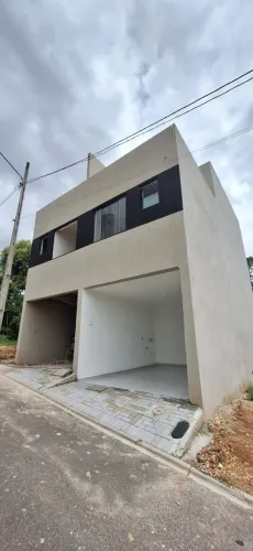 Sobrado Novo em Condomínio Fechado | 3 Suítes | Orleans / São Braz - Curitiba