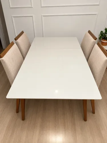 Mesa jantar com 4 cadeiras