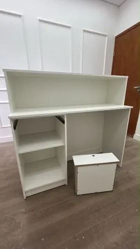 VENDO BALCÃO DE LOJA/RECPÇÃO