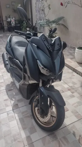 XMAX Seminova linda!