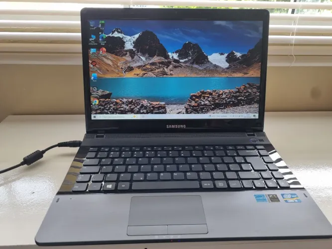 Samsung Np300|Core i5|6gb|ssd 128gb