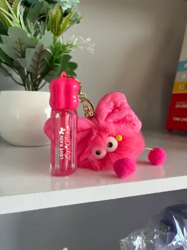 Gloss chaveiro pompom