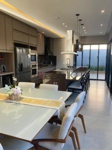 Comprar/vendo/permuto: Casa à venda no condomínio de alto padrão Brisas do Lago, Jundiaí, 