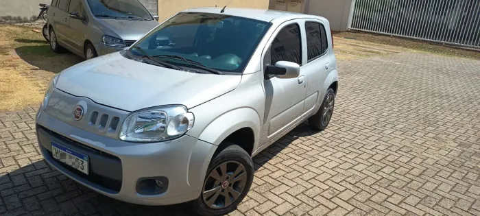 Fiat Uno Vivace/rua 1.0 EVO Fire Flex 8V 5P 2012
