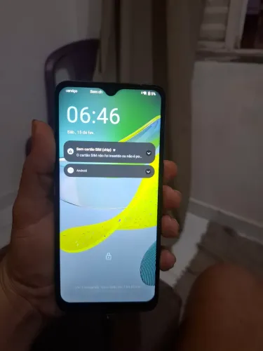 Para vender rápido moto e13 64g bem conservado.