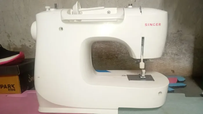 Máquina de costura singer 3205