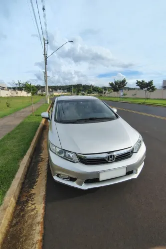 Honda Civic Sedan LXR 2.0 Flexone 16V Aut. 4P 2014