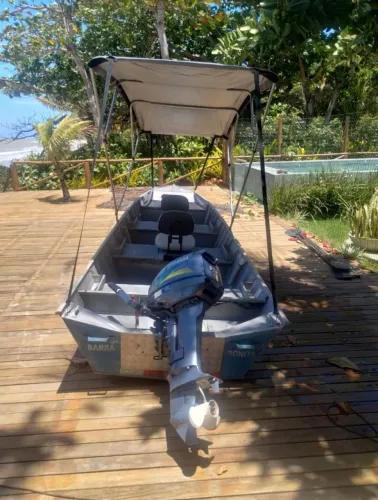 Barco aluminio borda alta 6m semi chata + motor 15 + carreta 