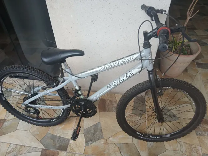 Vendo bicicleta aro 24 semi nova