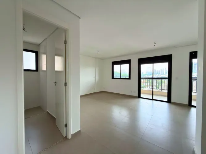 Apartamento à venda no Condomínio Fiori Alphaville no Dezoito do Forte Empresarial em Baru