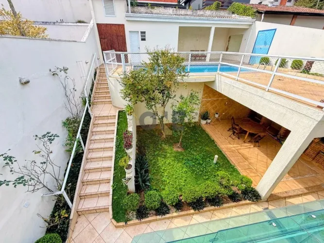 Casa com 3 dormitórios sendo 2 suíte para locação- Granja Viana - Cotia - SP
