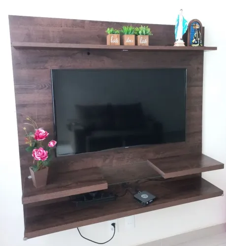 Painel para TV em MDF com LED