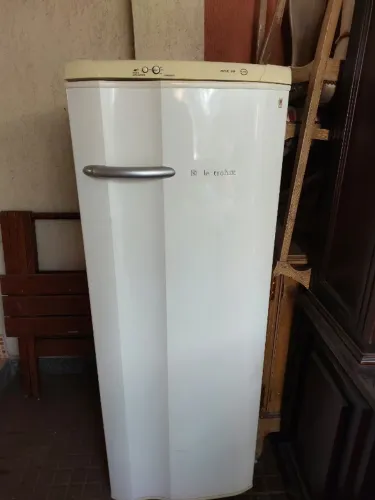 Gelareira Electrolux RDA 30 Branco