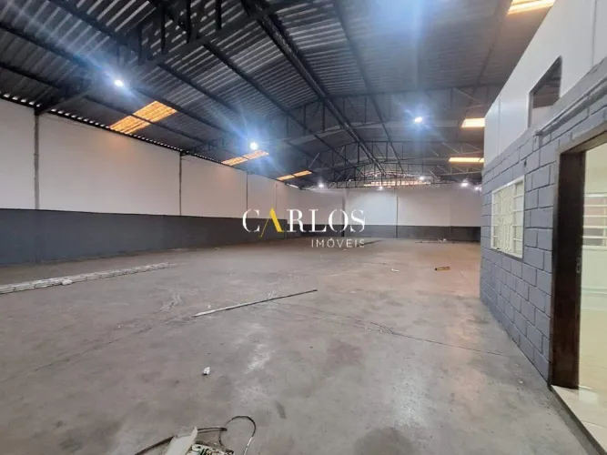 Galpão com 640m², pé-direito de 7m e excelente localização próximo ao CEASA Minas e BR-040