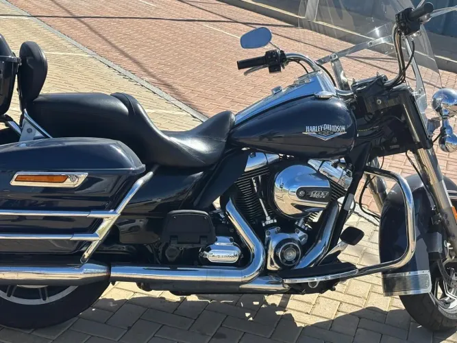 Harley-Davidson Road King Police Presidência 