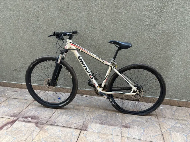 Bicicleta para Mountain Bike - aro 29