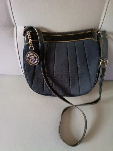 Bolsa Vitor Hugo usada ótimo estado