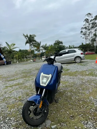 Scooter elétrica brilstar lys 30