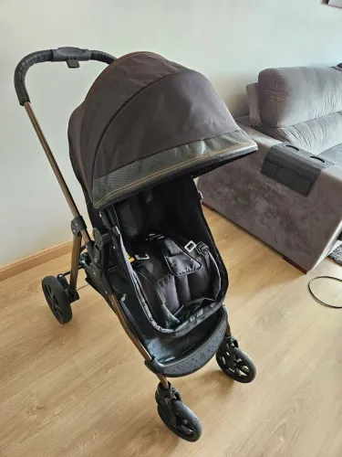 Carrinho de Bebê Galzerano 3 em 1 com Bebê Conforto
